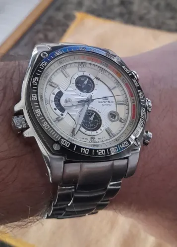 Relógio / Casio / Edifice 
