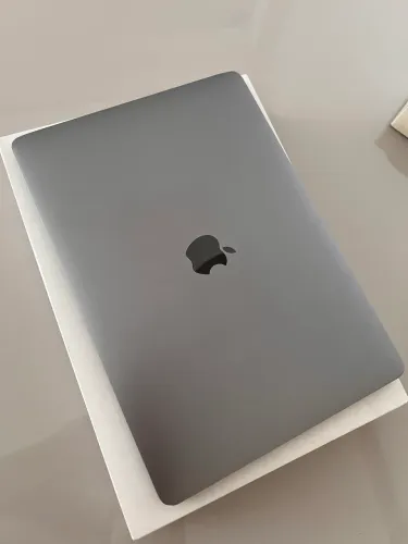 MacBook Pro 13