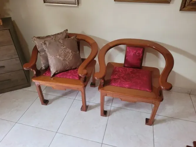 Conjunto com 2 Cadeiras Estofadas