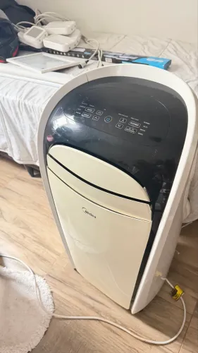 Ar Midea portátil
