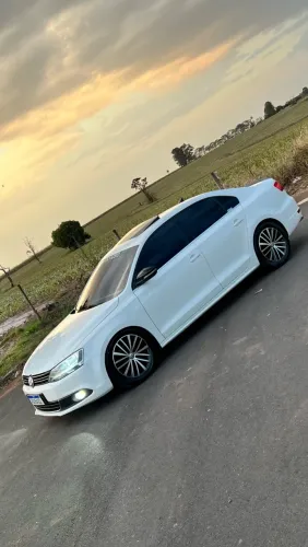 Volkswagen Jetta Comfortline 2.0 T.flex 8V 4P Tipt. 2013
