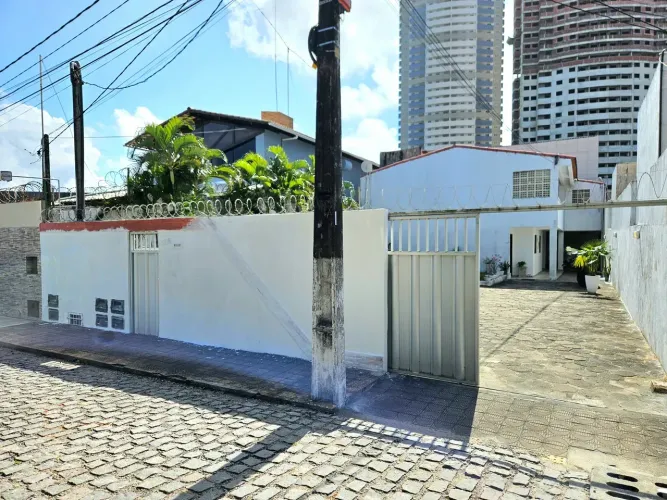 Kitnet mobiliada em Ponta Negra