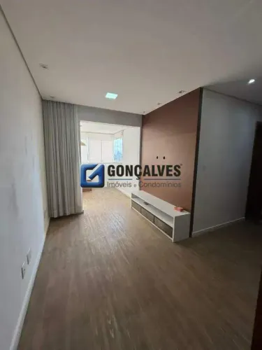 Apartamento 2 Dorms na Vila Humaitá (Praça Queirós) com 1 vaga e lazer