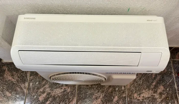 Ar condicionado 12.000 quente e frio 