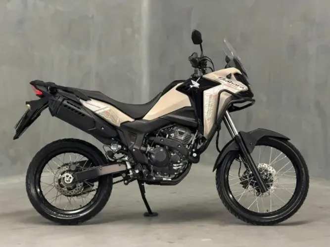 HONDA XRE 300 SAHARA ADV 2026
