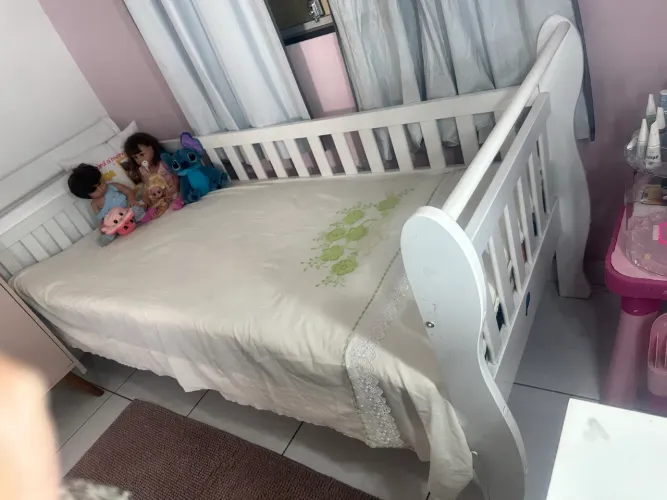 Cama Infantil com Encosto Lateral 