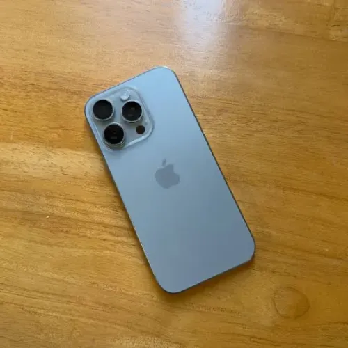 iPhone 16 pro max 256 gigas pego outro inferior mais volta