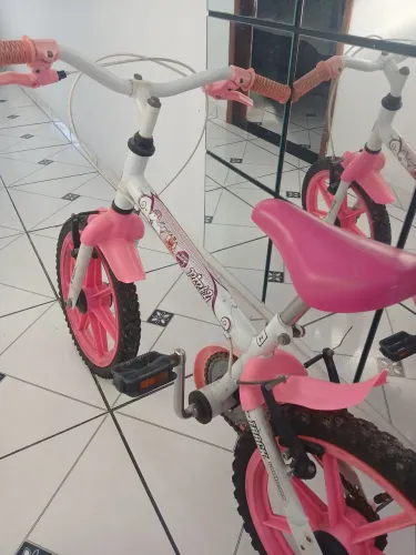 Vende-se bicicleta criança