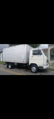 TRANSPORTE DE MUDANÇA E OUTROS SERVIÇOS
