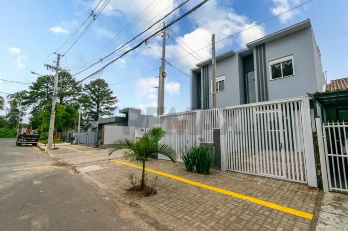 "Novo Sobrado em Gravataí - Conforto e Praticidade"
