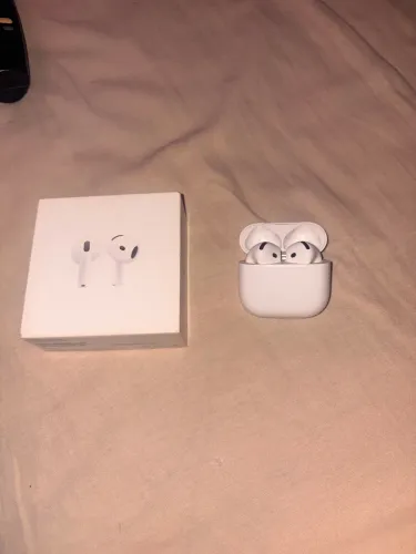 AirPods 4 original perfeito estado!!