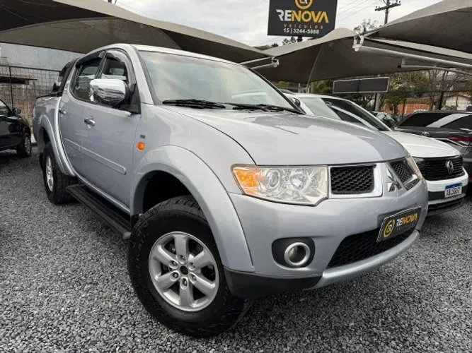 Mitsubishi L200 Triton HPE 3.2 CD TB Int.diesel AUT 2013