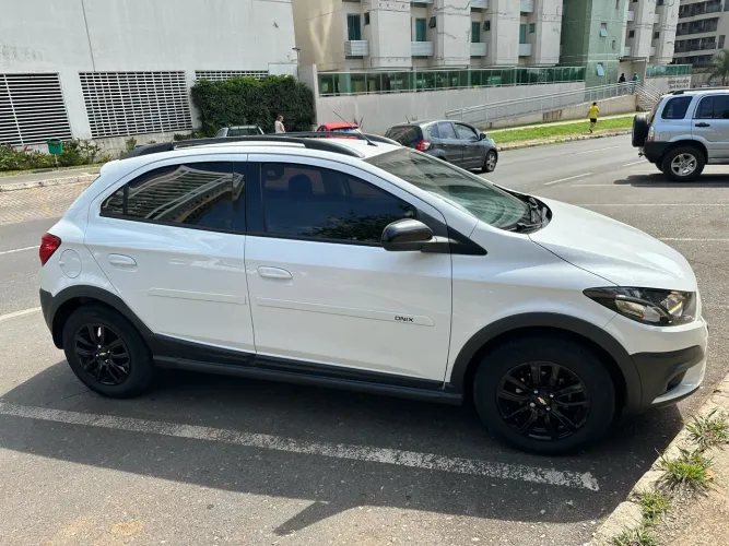 Chevrolet Onix Activ 1.4 8V Flex Aut. 4P 2019