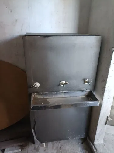Bebedor industrial três pontos