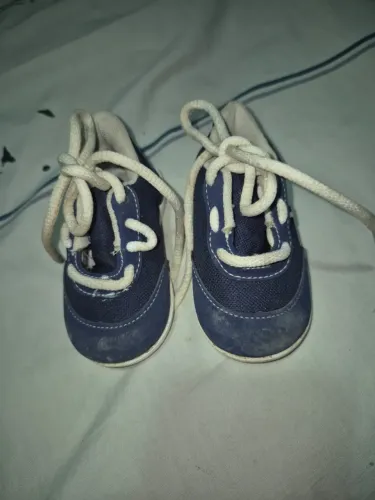 TENIS PARA BB AZUL N° 16 TENIS NFANTIL R$5,00