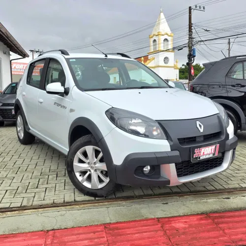 Renault Sandero Stepway Hi-flex 1.6 16V 5P Aut. 2014