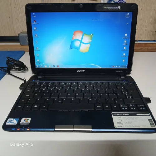 Vendo esse notebook ACER DDR2 funcionando só falta a tampa do botão de ligar