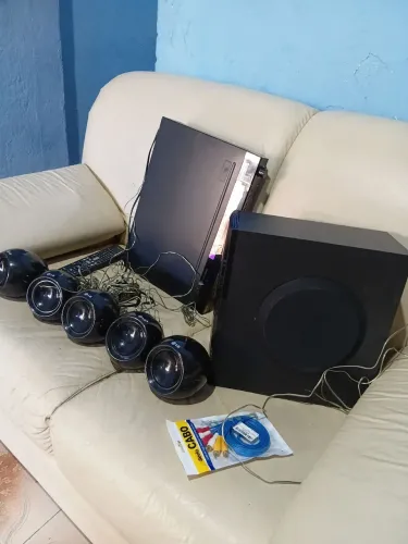 Toca pen-drive karaoke amplificador dvd etc