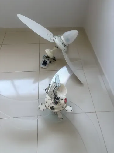 Vendo dois ventilador de teto