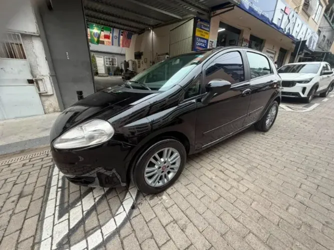 Fiat Punto Attractive 1.4 Fire Flex 8V 5P 2011