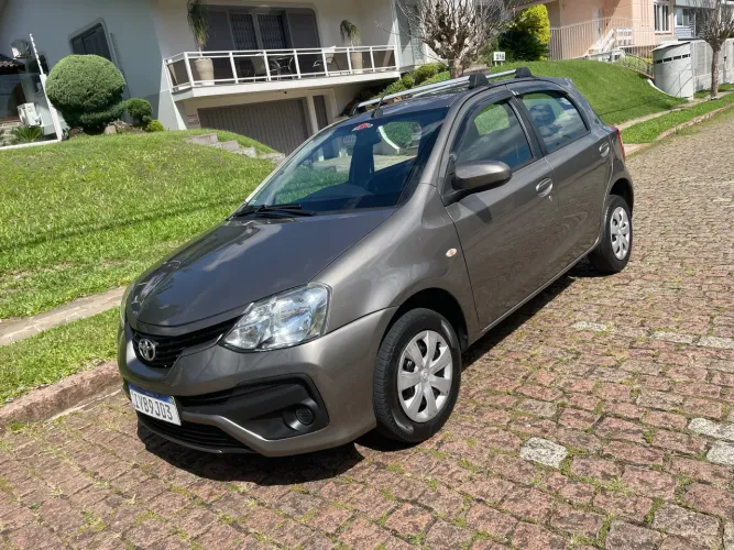 Toyota Etios XS 1.5 Flex 16V 5P Mec. 2018
