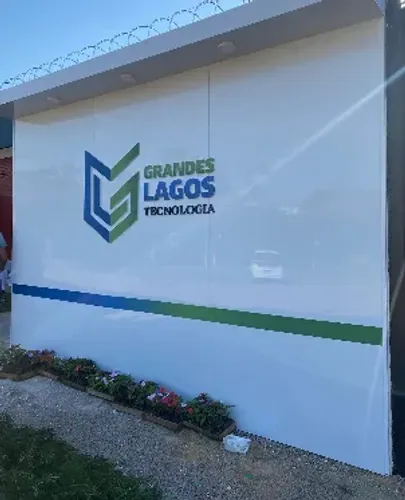 Logo em pvc expandido