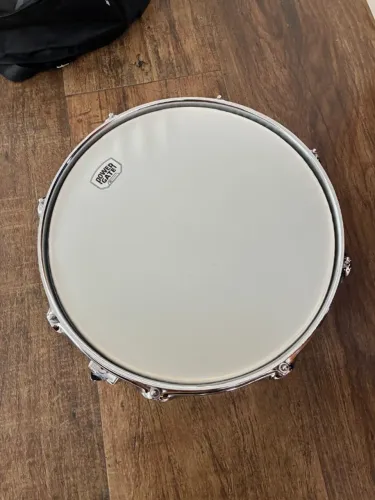 Caixa de Bateria 13 x 6,5" Michael Powergate Stage Preta 