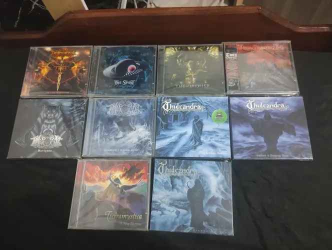 CDs de Black, Death, Folk Metal zerados.