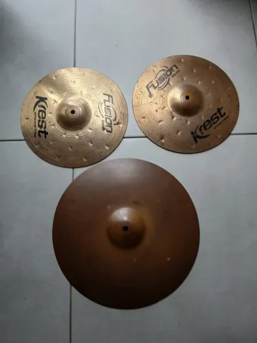 pratos bateria