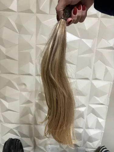 Mega hair brasileiro