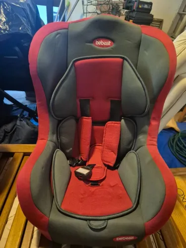 Cadeirinha de carro 9 a 18 kilos bebesit( chile)