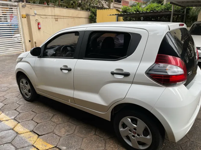 Fiat Mobi Like 1.0 Fire Flex 5P. 2020
