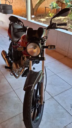 Moto cg completa, com freio a disco nas duas rodas. 11.200 valor  