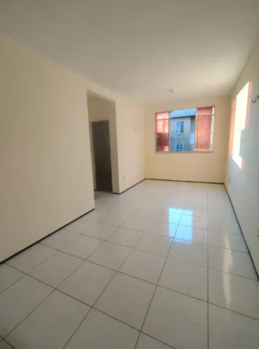Imóvel para venda possui 50 metros quadrados com 2 quartos em Cajazeiras - Fortaleza - CE