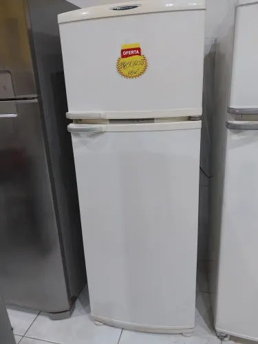 Geladeira Brastemp modelo BRM33 110w 324ltros