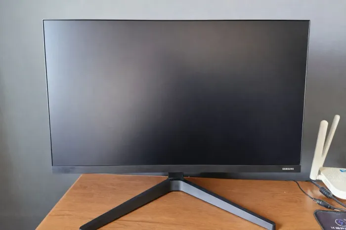 Monitor 24 Polegadas da Samsung.