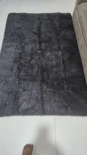 Estou vendendo este tapete com as seguintes medidas:1,40x2,00 tamanho médio.
