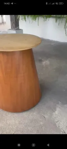 Mesa com4 cadeiras