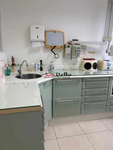 Sala Comercial no Recreio dos Bandeirantes, Rio de Janeiro-RJ: 1 sala, 1 banheiro, 1 vaga