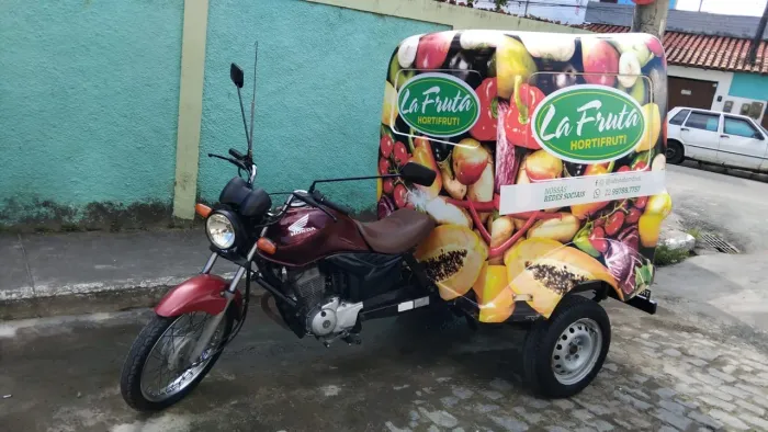 Honda CG 150 2013 Adaptada com Baú de Fibra Grande
