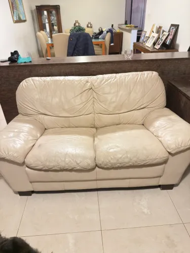 Sofá em couro Legítimo usado