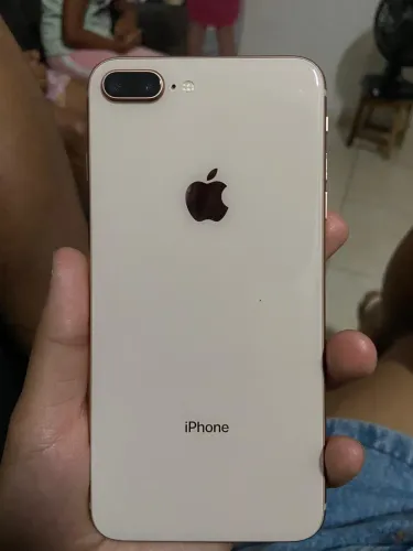 iPhone 8 Plus