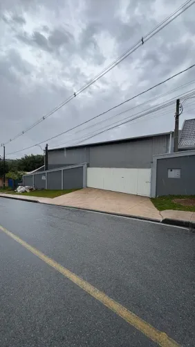 ALUGA-SE BARRACÃO - 350 m²