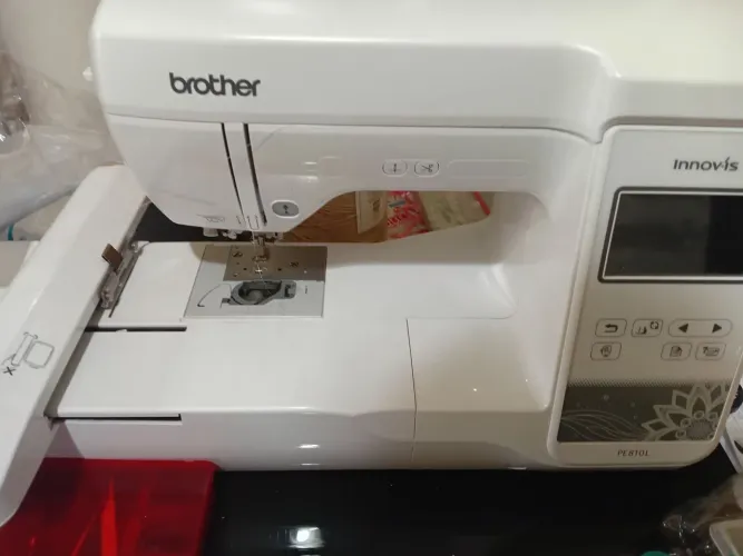 Maquina brother bordadeira pe 810