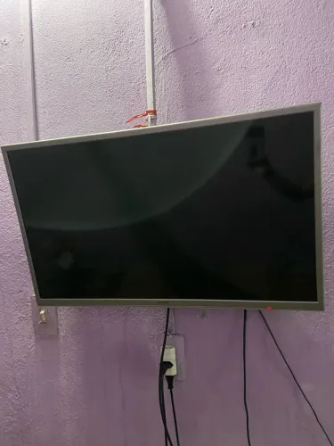 TV 32 polegadas marca SEMP