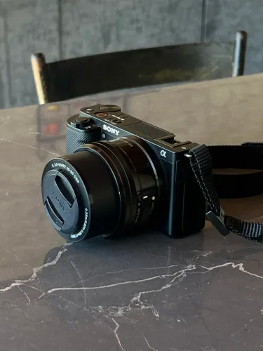 Sony ZV-E10 + lente do kit