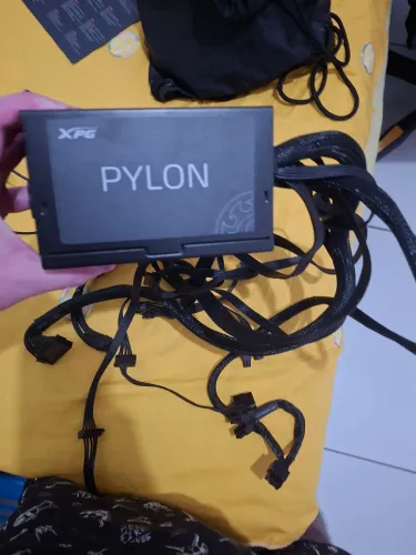 Fonte 650w 80 plus bronze Pylon não modular<br><br>R$ 230