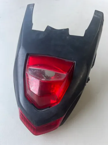 Rabeta Central C/lanterna Yamaha Factor Fazer 150cc Original 