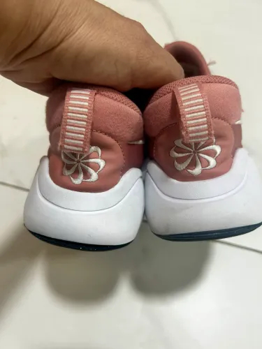 Tênis Nike infantil rosa 