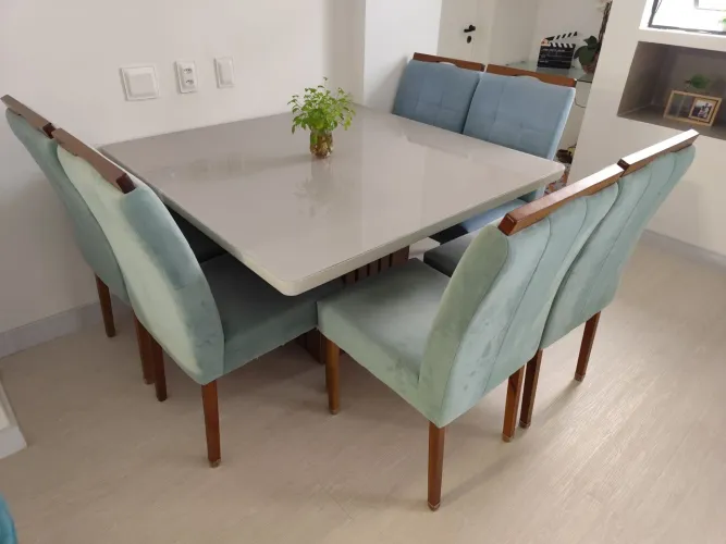 Mesa de Jantar Quadrada 1,30m x 1,30m + 6 Cadeiras Estofadas (Excelente Estado)